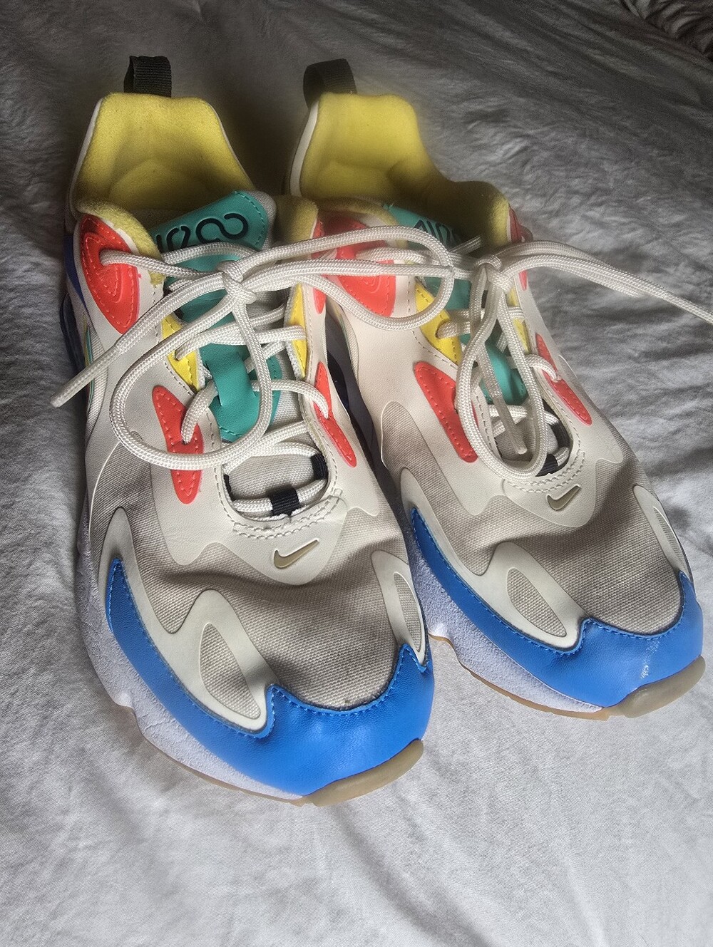 Nike Air MAX  Women Multicolor Sneakers - Blue, Yellow, Teal, Coral